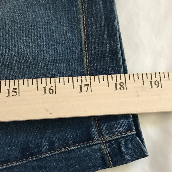 CROFT & BARROW Mid Rise Bermuda Shorts Medium Wash Jean Shorts Women’s Size 4 - Picture 16 of 16